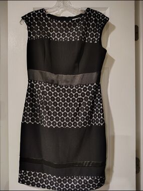 Studio One Black Lace-Detail Sheath Dress